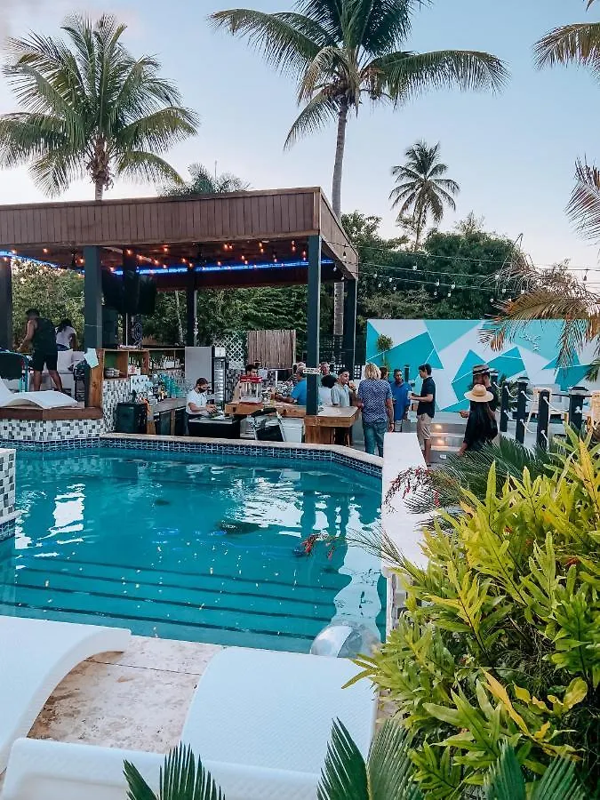 Hotel Aqua Marina Beach Club Rincon